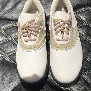 Ecco FootJoy Women's Cream and Tan gold shoes size 5M. NWO tags.